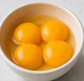4 egg yolks