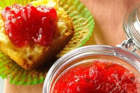 Berry-Basil Limeade Jam – Sweet, Citrus & Herbal Preserve