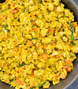 Egg Bhurji (Indian Scrambled Eggs)