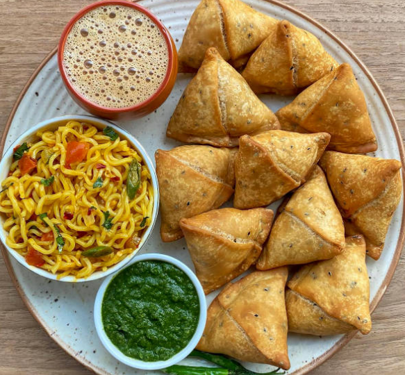 Masala Maggi Samosa
