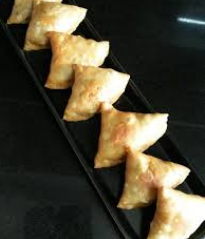 Aloo Matar Samosas