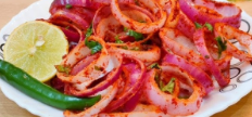 Pyaz Mirchi Salad