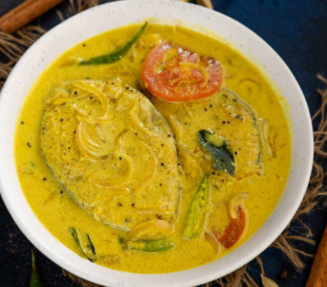 Fish Moilee Recipe | Creamy Coconut Milk Fish Curry (South Indian Style)