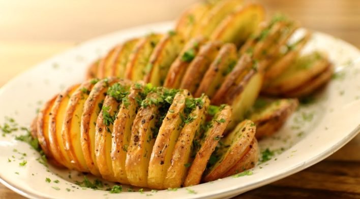 Hasselback Potatoes | Crispy Outside, Tender Inside and Perfectly Baked Potato Delight
