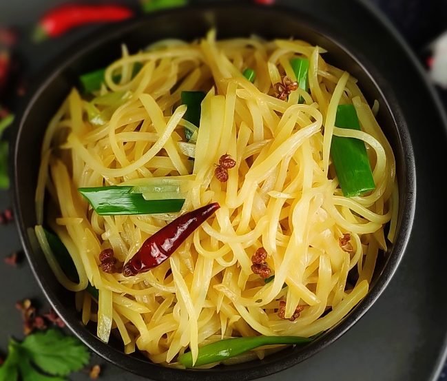 Asian Potato Stir Fry Recipe | Spicy, Savory & Quick Stir-Fried Potatoes