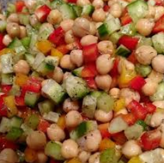 High-Protein Chickpea Salad – Fresh, Filling & Nutritious