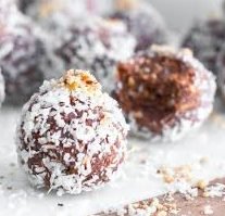 Coconut Protein Balls: Quick & Nutritious Energy Bites