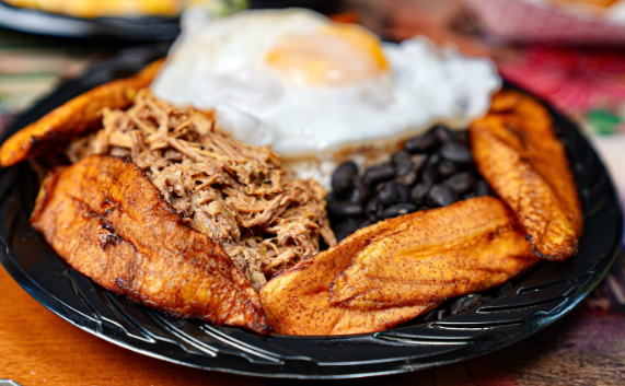 Venezuelan Pabellón Criollo Recipe | Traditional Beef, Beans & Rice Dish