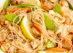 Filipino Pancit Bihon
