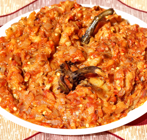 Pakistani Baingan Bharta Recipe | Authentic Smoky Roasted Eggplant Curry